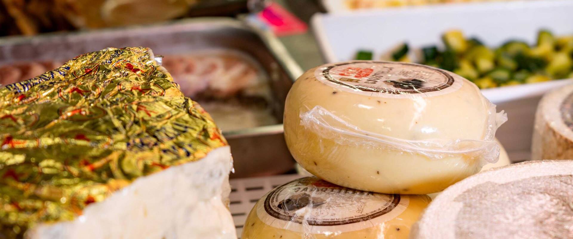 Service : Shopping gastronomique et vins locaux